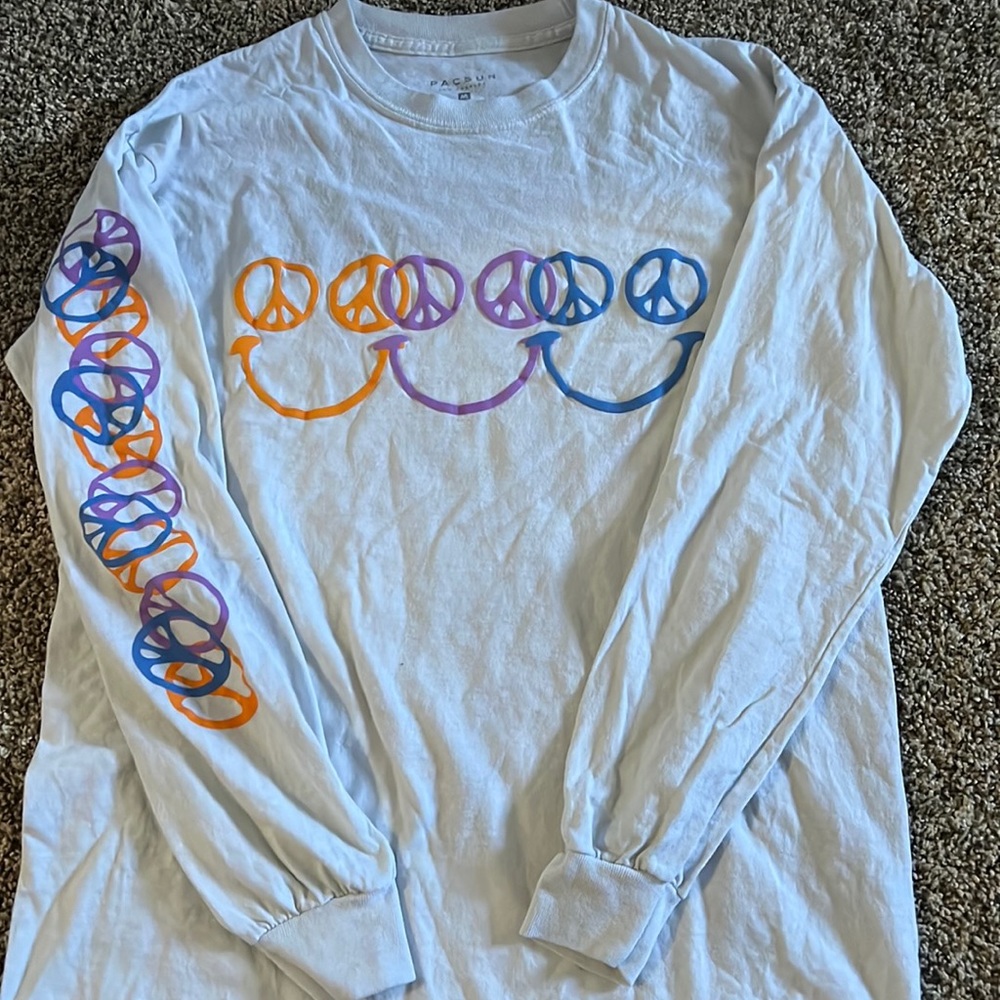 Pacsun Size Medium Long Sleeve Tee